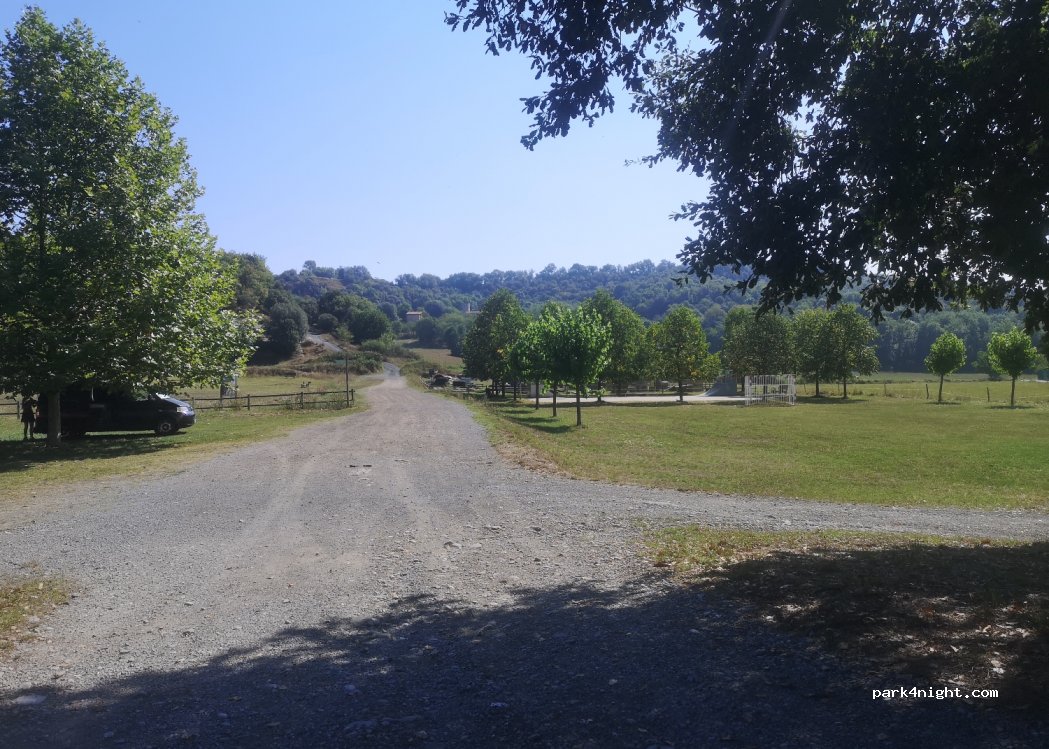 (08572) Sant Pere de Torelló - 1 Carrer Font de Riu d'Aura — foto