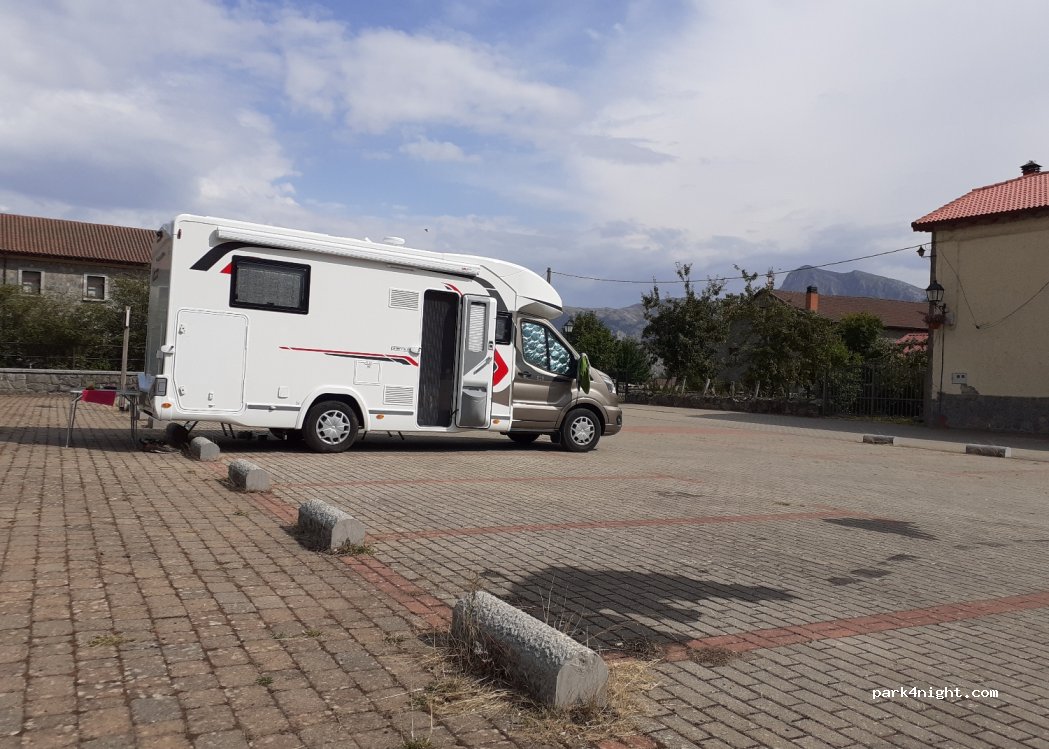 (24995) Burón - 3 Carretera la Polvoredo — foto 2
