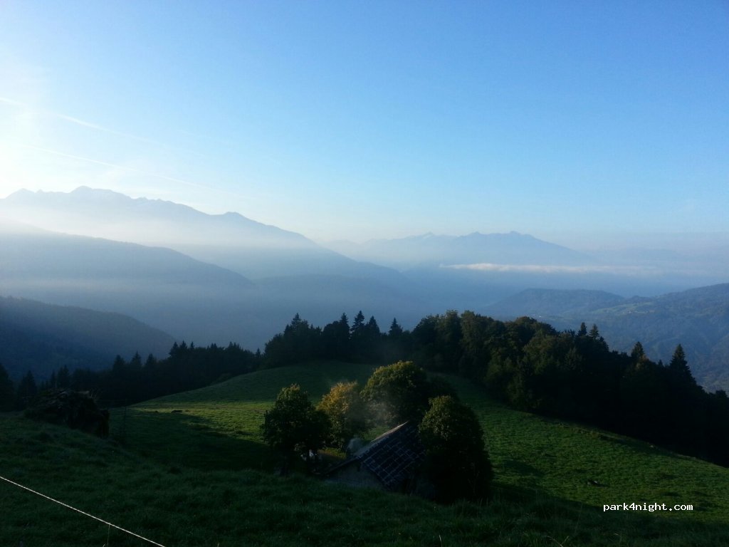 (73400) Ugine - Unnamed Road — foto 2