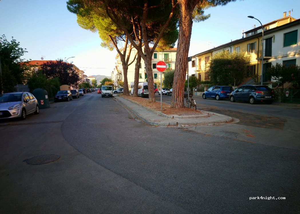 (56123) Pisa - 14 Via Milano — foto