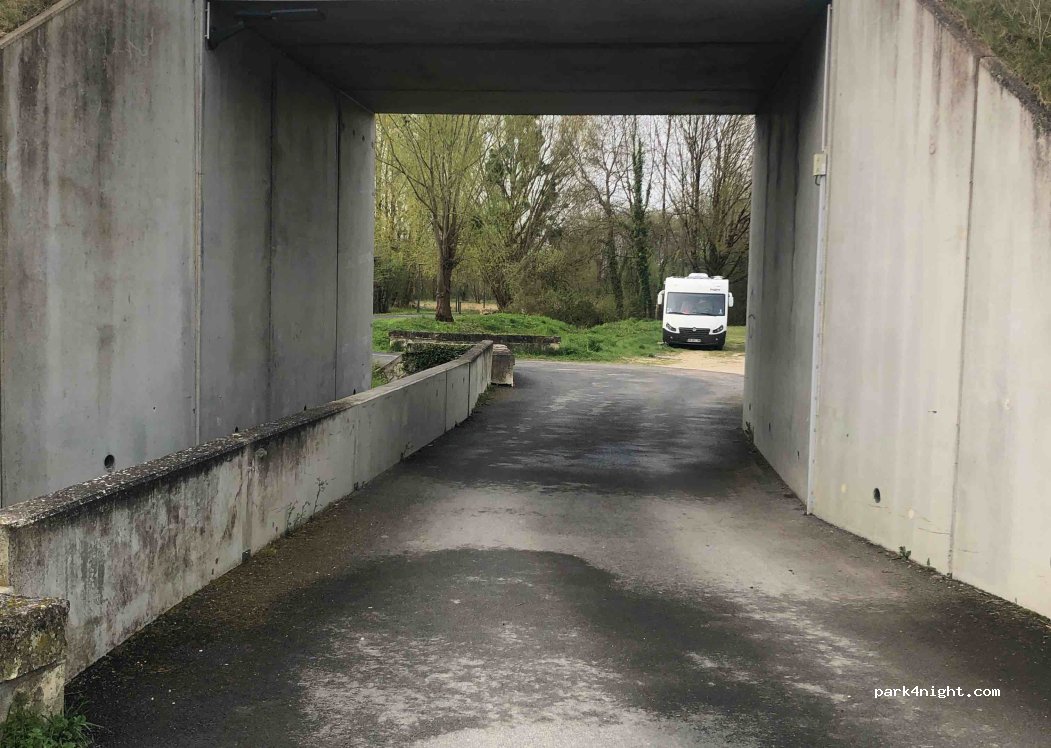 (36320) Villedieu-sur-Indre - 19 Rue des Jardins — foto 2