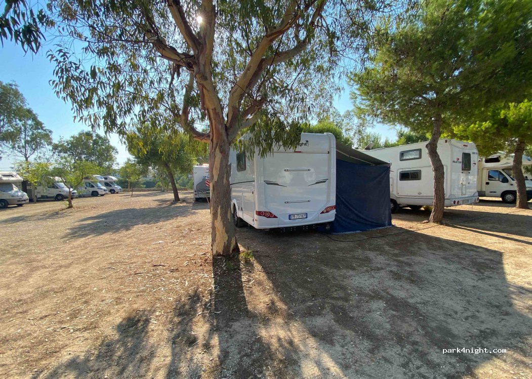 Area Sosta Camper La Cornula — foto 2