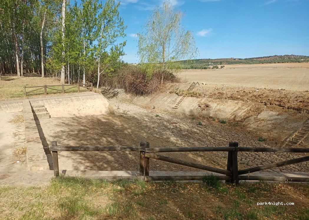 (06290) Usagre - 4 Calle Cauce — foto 4