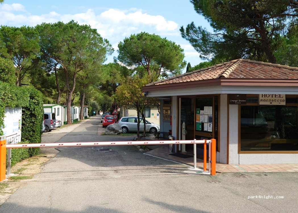 Tourist Village La Foce — foto
