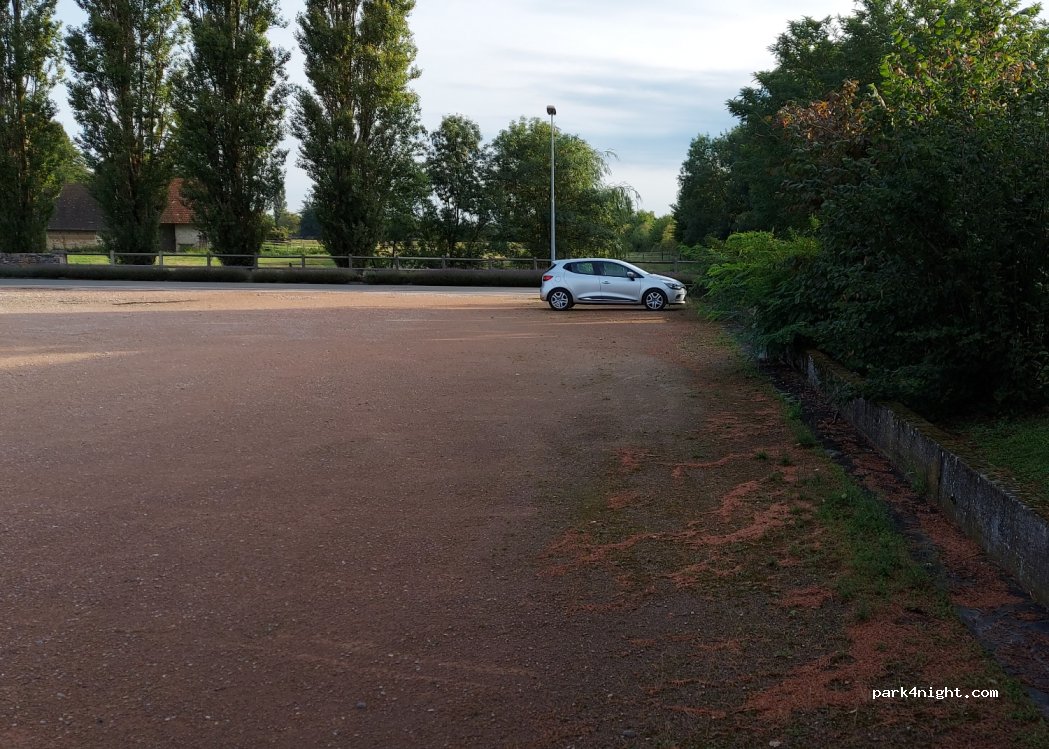 (01570) Feillens - 365 Route des Dîmes — foto 3