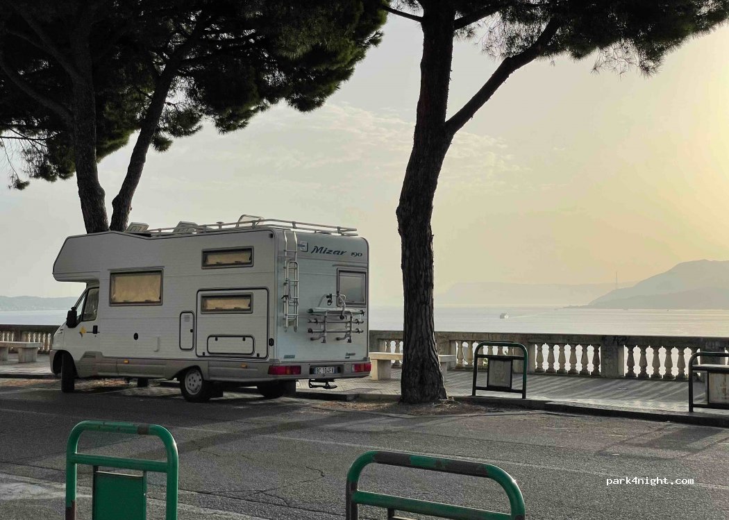 (98122) Messina - 95 Viale Principe Umberto — foto