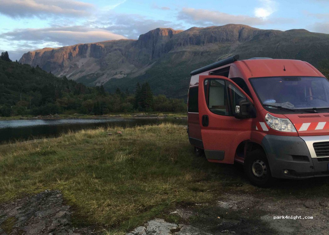(2977) Øye - 30 Strøndafjordvegen — foto