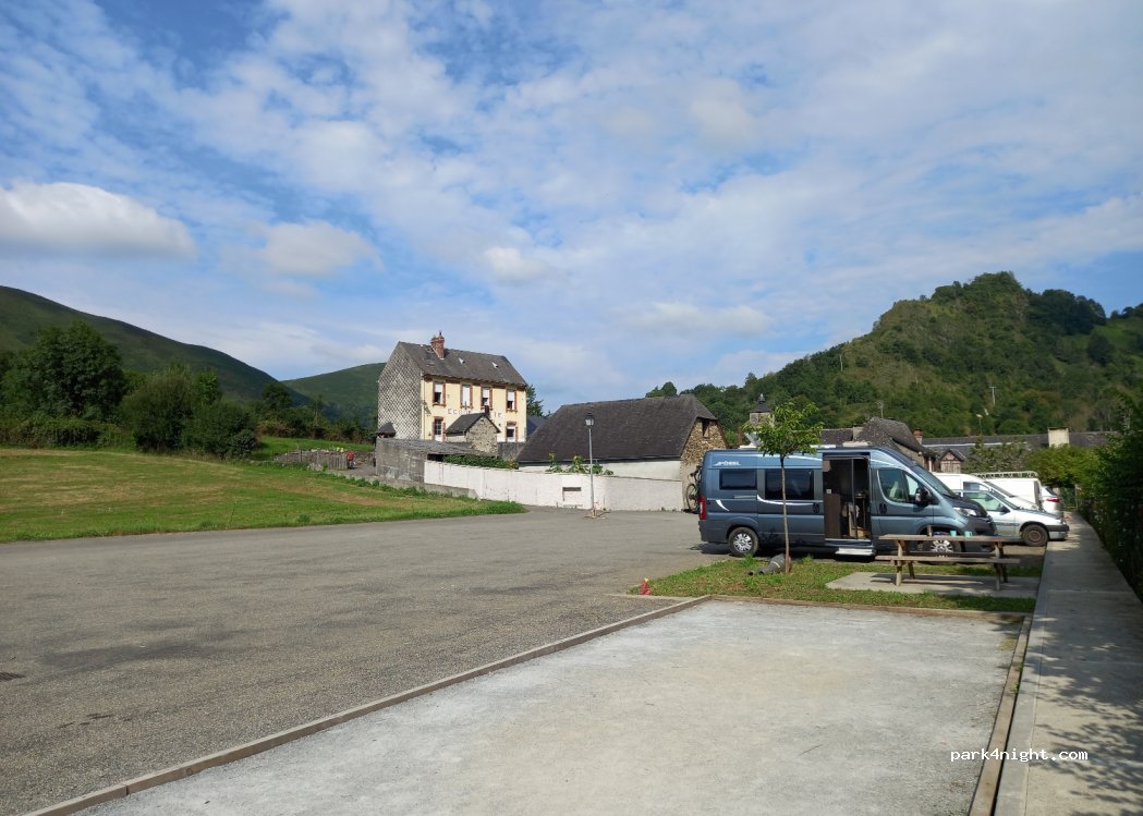 (65100) Cheust - 17 Rue de la Lanne — foto