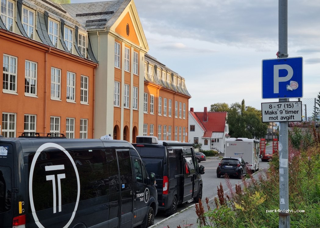 (9009) Troms og Finnmark fylke - 36 Petersborggata — foto 2