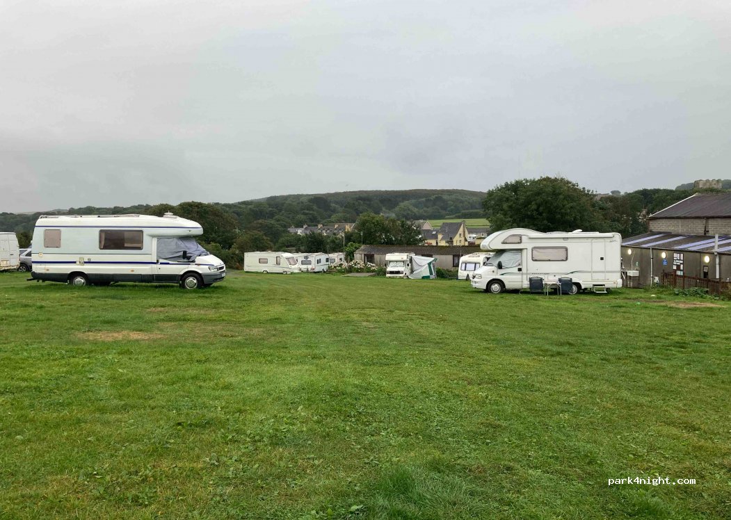 Castle Farm Camping & Self Catering — foto