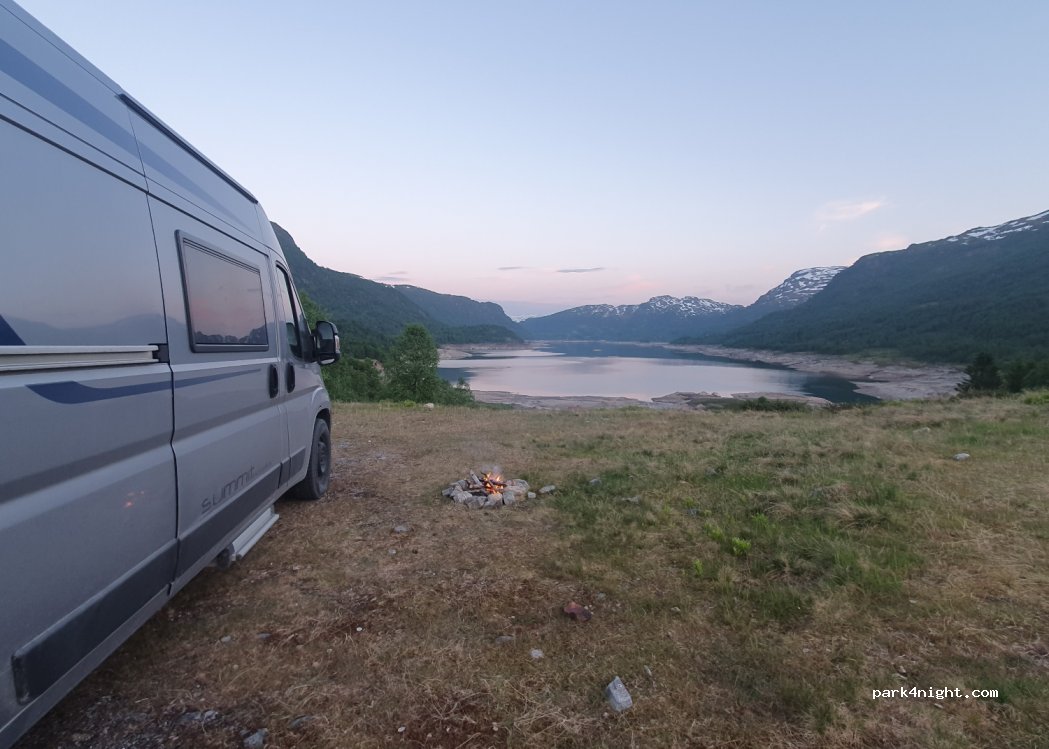 (4200) Sauda - Unnamed Road — foto