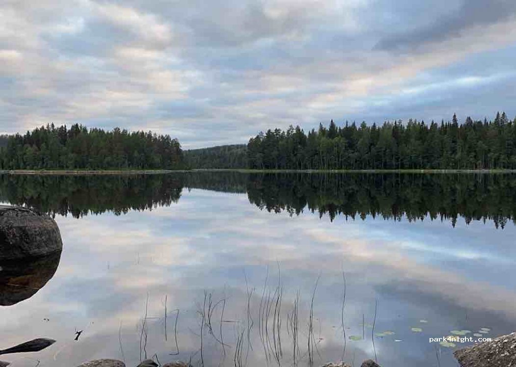 (860 41) Liden - Unnamed Road — foto