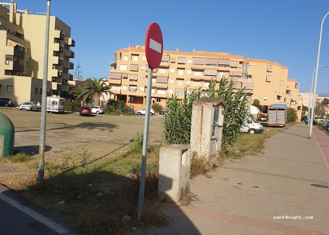 (18680) Salobreña - 4 Avenida de Andalucía — foto