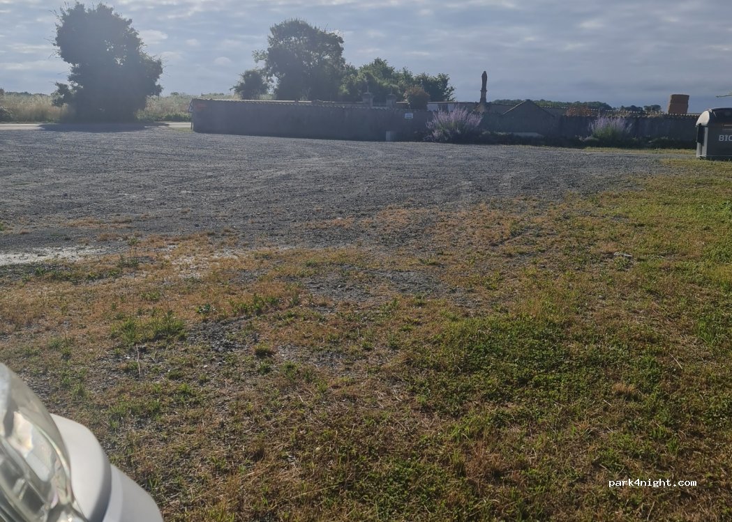 (17290) Landrais - 42 Rue du Breuil Saint-Jean — foto