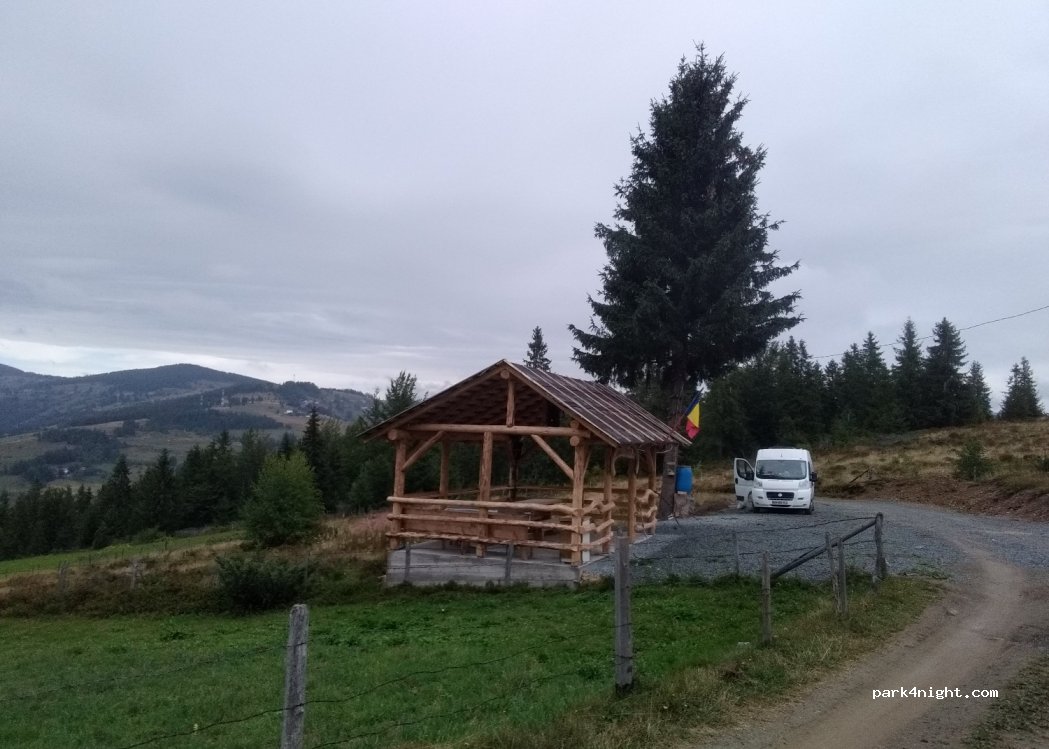 () Dealu Bajului - Unnamed Road — foto
