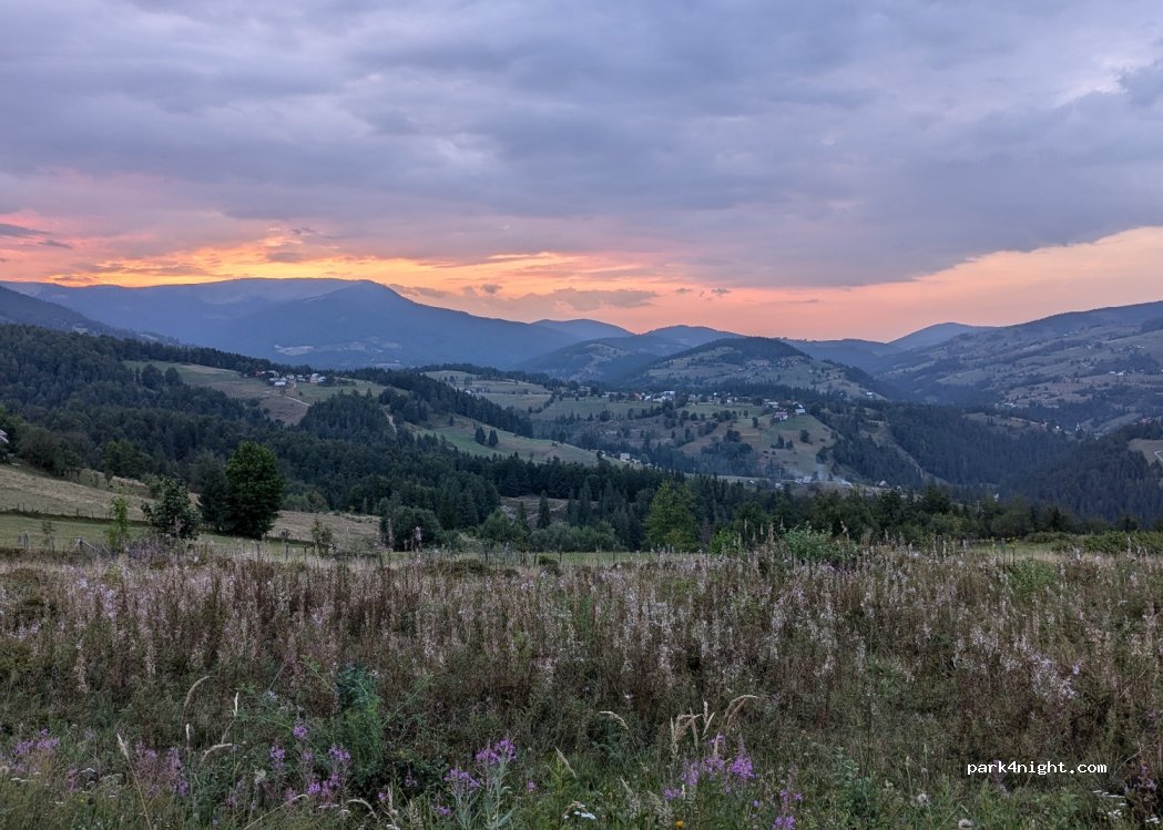() Dealu Bajului - Unnamed Road — foto 4