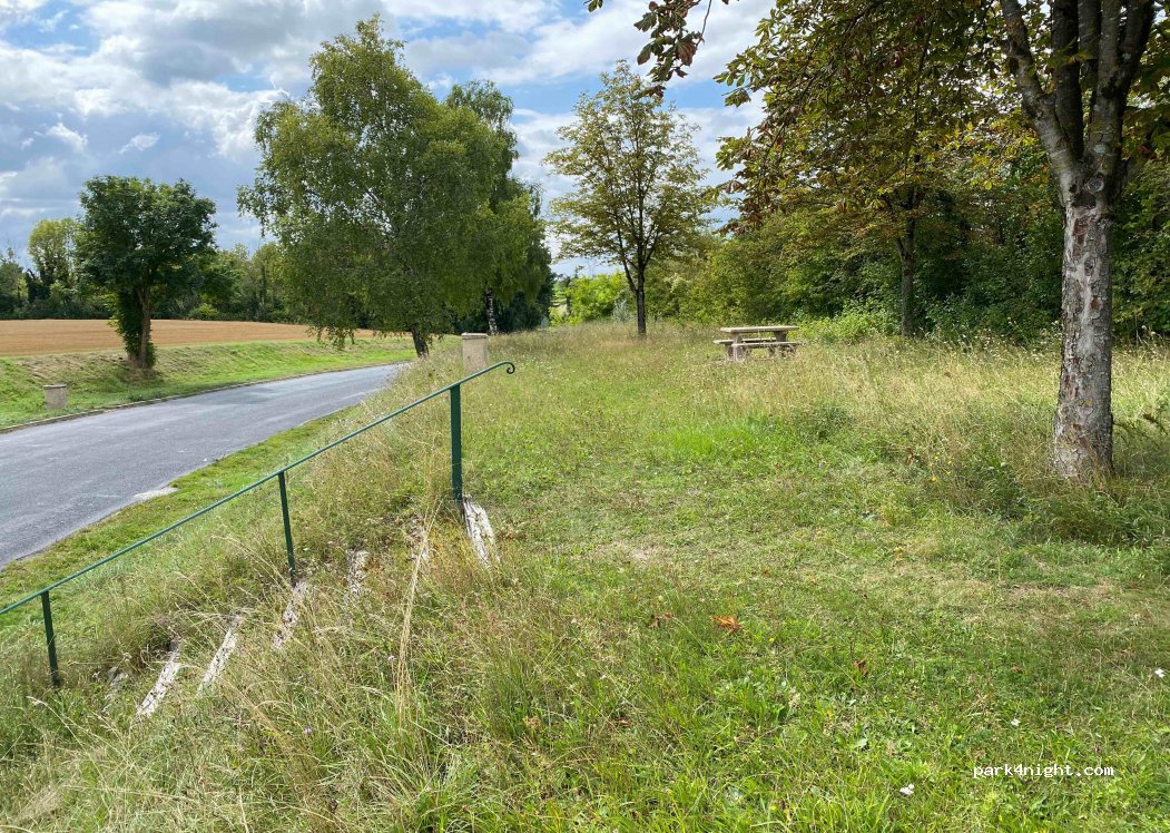 (51230) Fère-Champenoise - D5 — foto