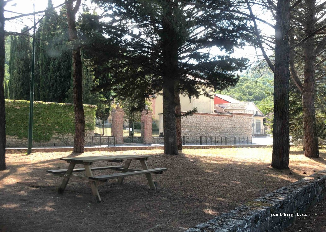 (84030) San Pietro al Tanagro - 73 Via Della Sorgente — foto