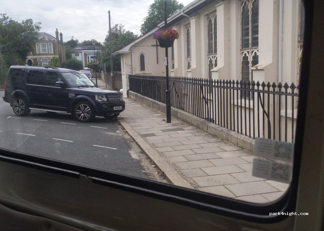 (PO33 2NQ)  - 17 Lind Street — foto