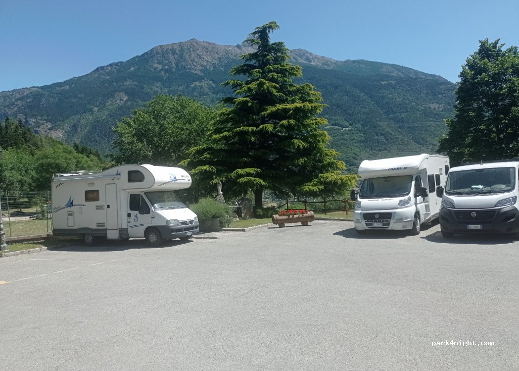 (11010) Gignod - 1 Le Château — foto
