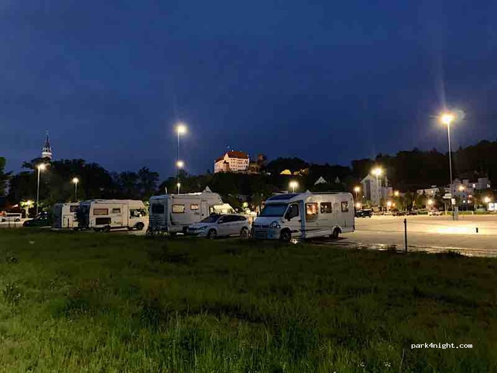 Wohnmobilstellplatz Grieserwiese Landshut — foto