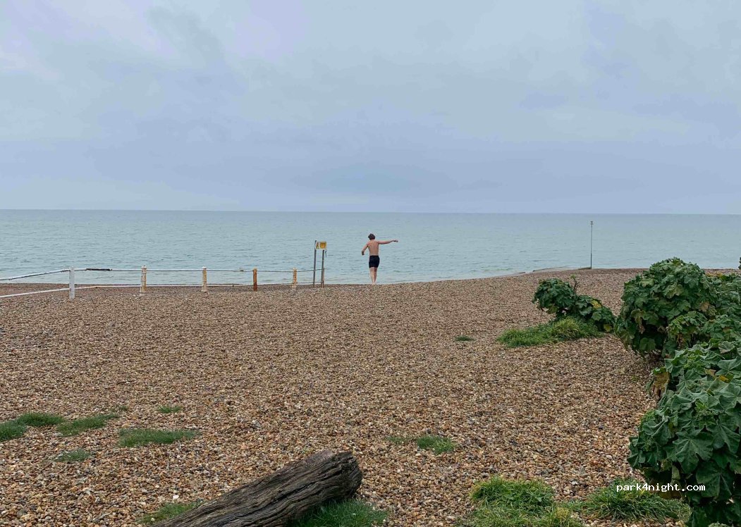 (TN38 0FD)  - Cinque Ports Way — foto 2
