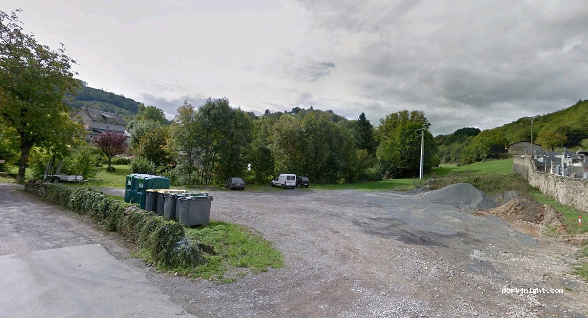 (12130) Sainte-Eulalie-d'Olt - La Calquière — foto