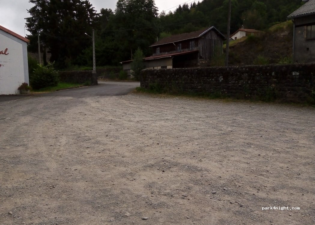(63230) Pontgibaud - 4 Avenue de la Gare — foto