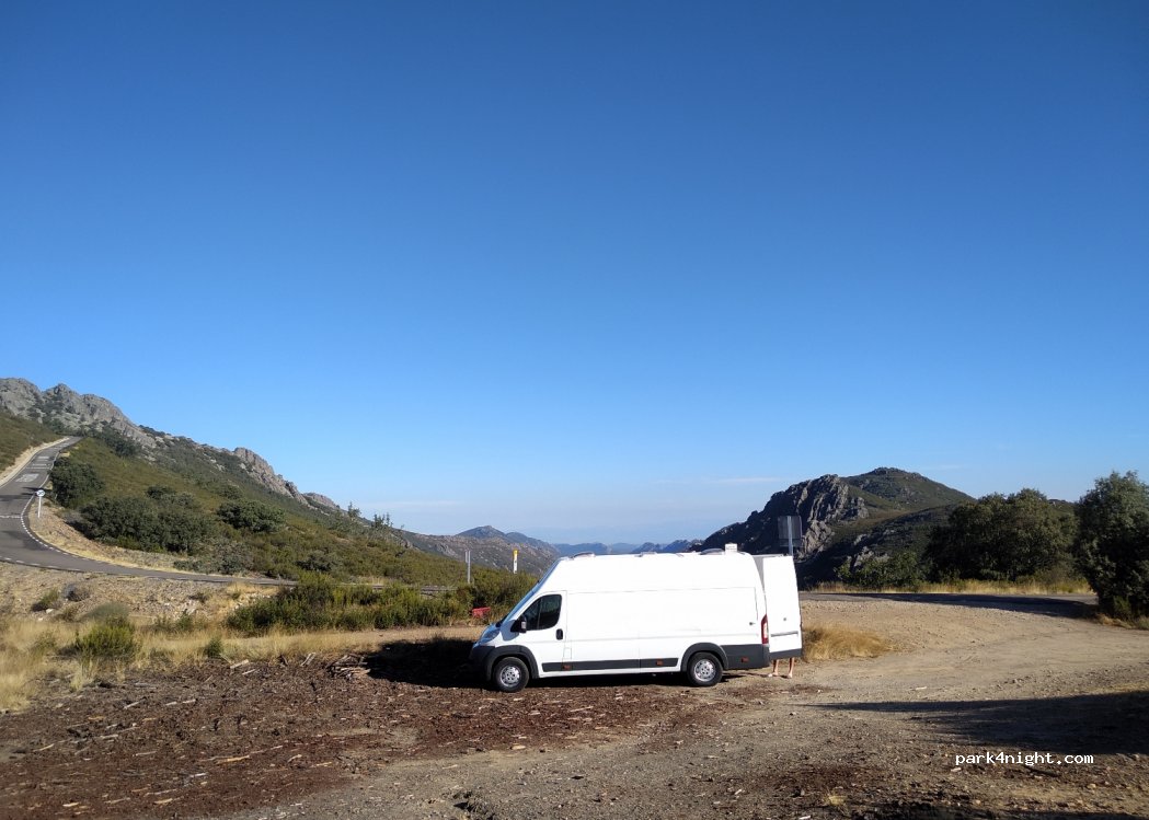 (10140) Guadalupe - Carretera del Humilladero al Pico Villuercas — foto