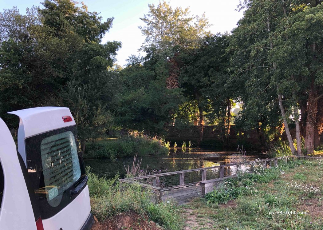 (56300) Pontivy - 7 Quai des Récollets — foto 2