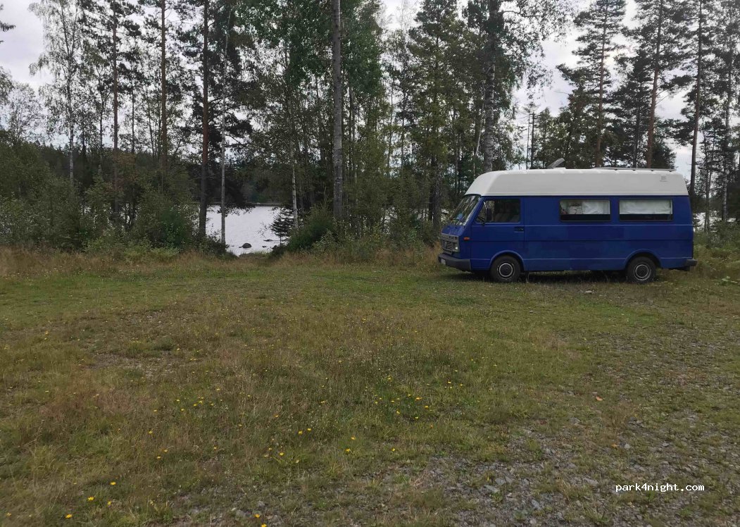 (695 93) Finnerödja - Unnamed Road — foto