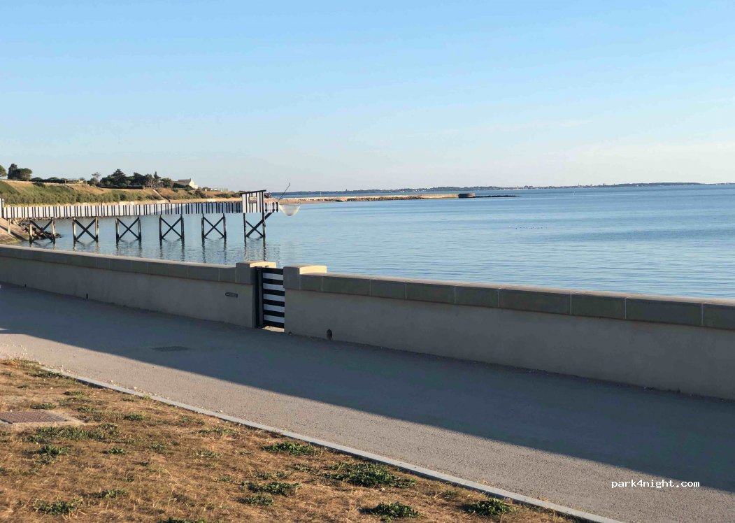 (17340) Châtelaillon-Plage - 12 Cours du Maréchal Juin — foto 2