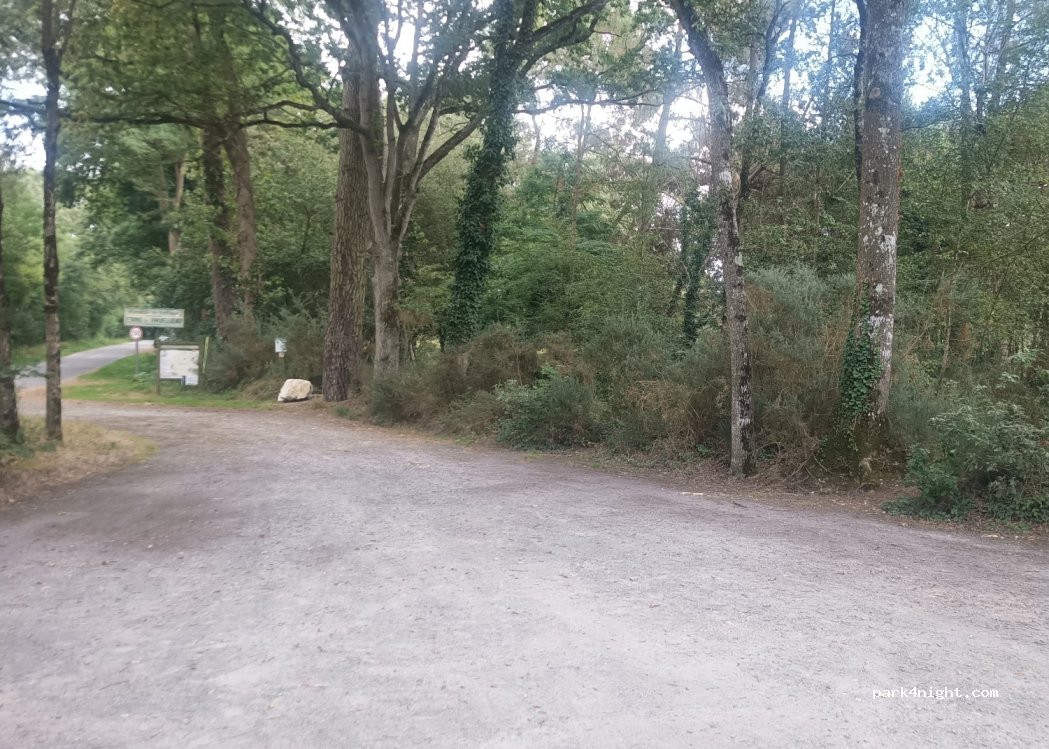 (44170) Treffieux - La Tourterelle — foto