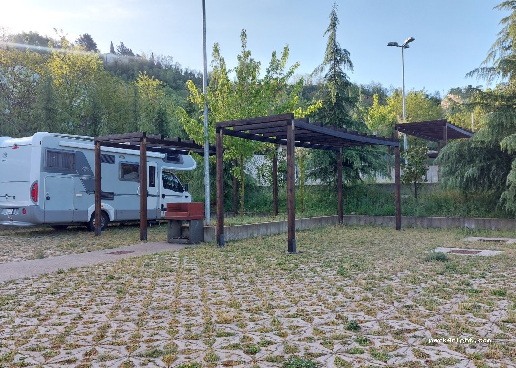 Area Sosta Camper Comunale Savignano Irpino — foto 4