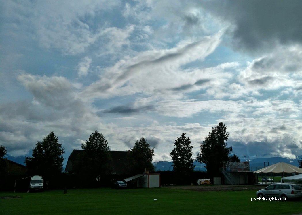 Spielberg CAMPING GELB — foto