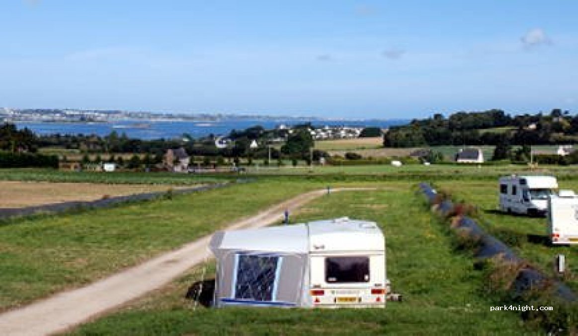 Kermen Camping à la ferme - Les Hortensias — foto