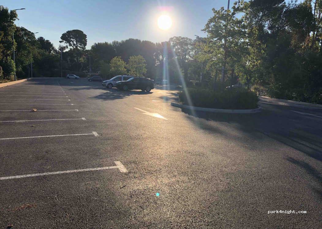 (83270) Saint-Cyr-sur-Mer - 14 Rue des Frères Fabry — foto