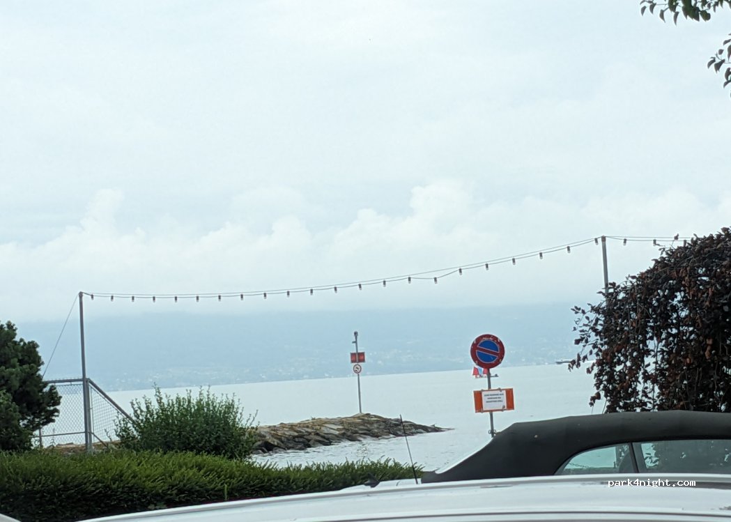 (1009) Pully - 2 Route du Port — foto 2