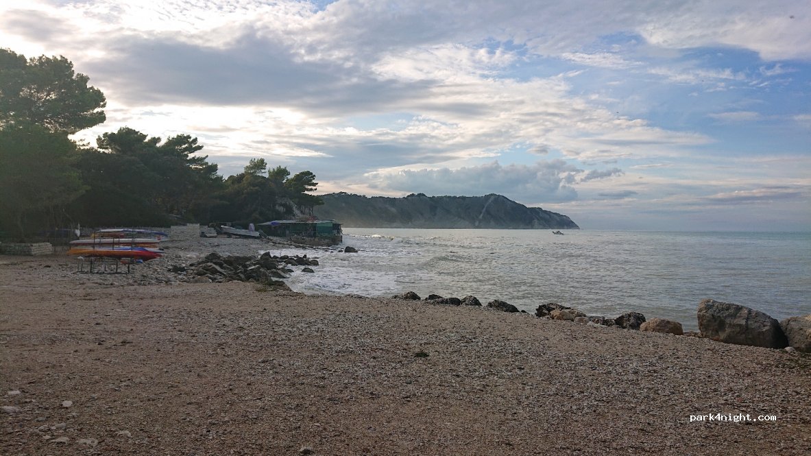 (60100) Portonovo - 160-166 Via Poggio — foto