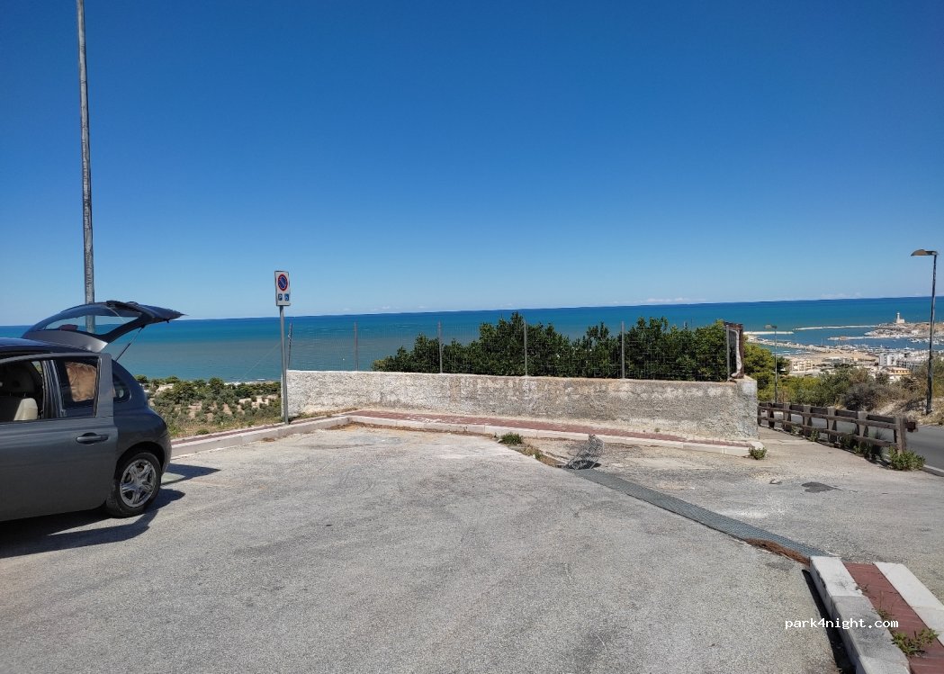(71019) Vieste - 24 Via Giuseppe Saragat — foto
