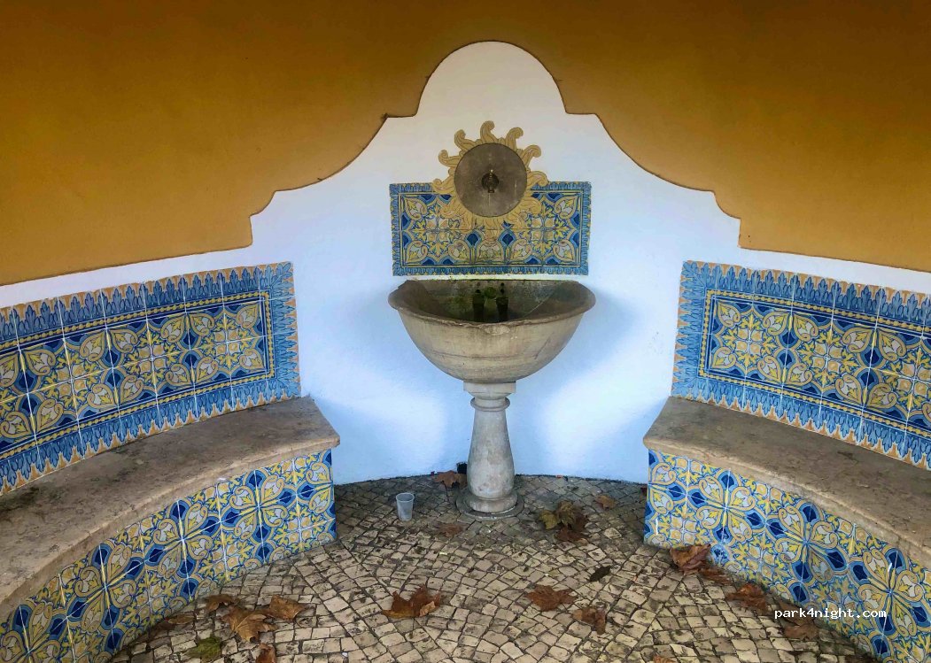 (2710-508) Sintra - 16 Praça Dom Fernando II — foto 2