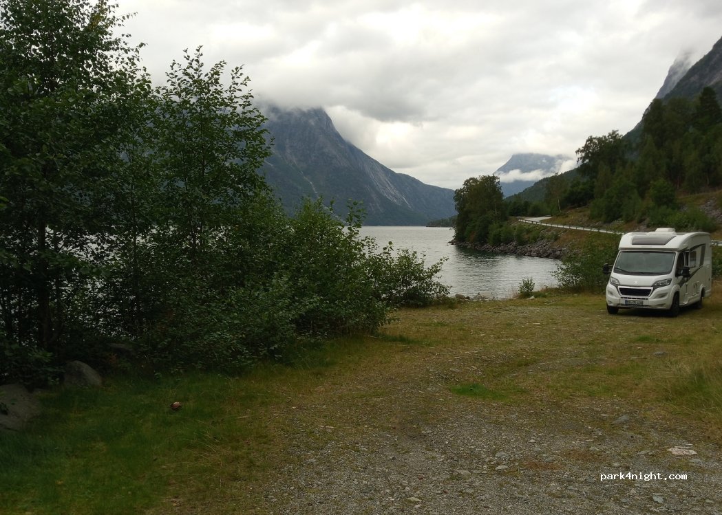 (6470) Eresfjord - 5 Sekundær Fylkesveg 191 — foto