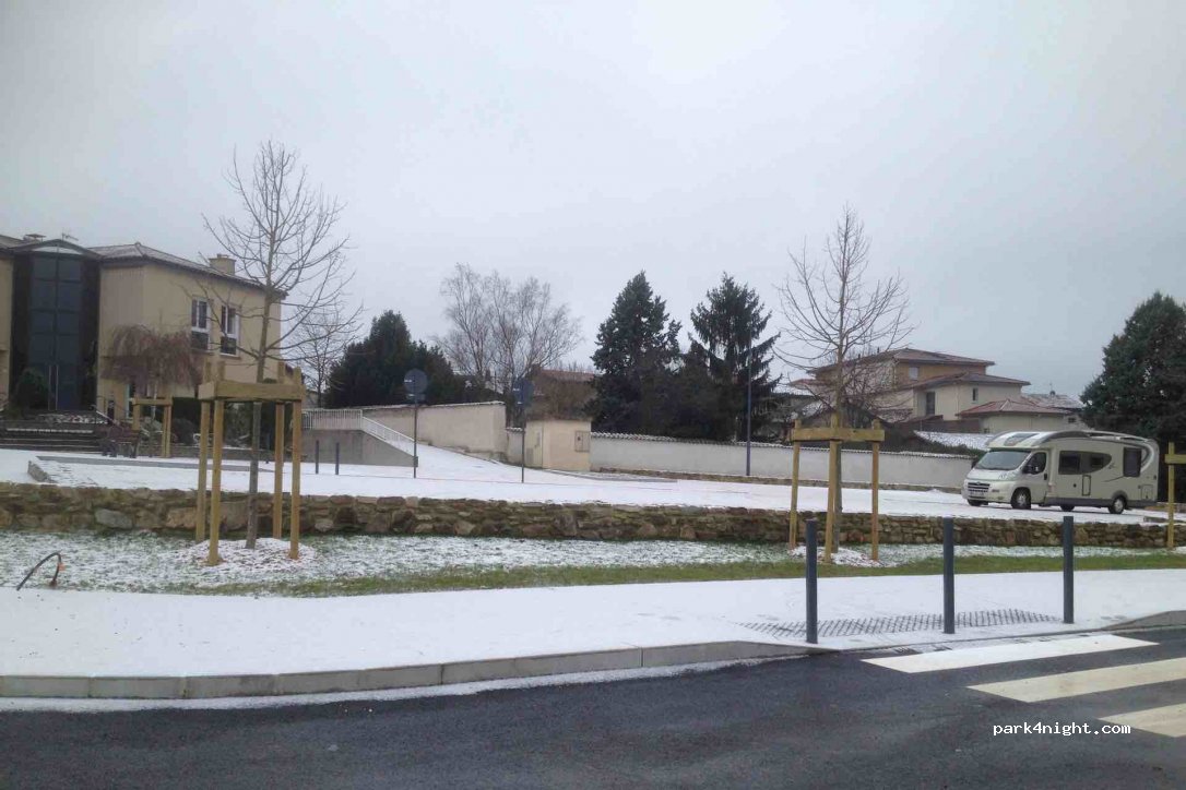 (42330) Saint-Bonnet-les-Oules - 130 Allée du Bourg — foto 2