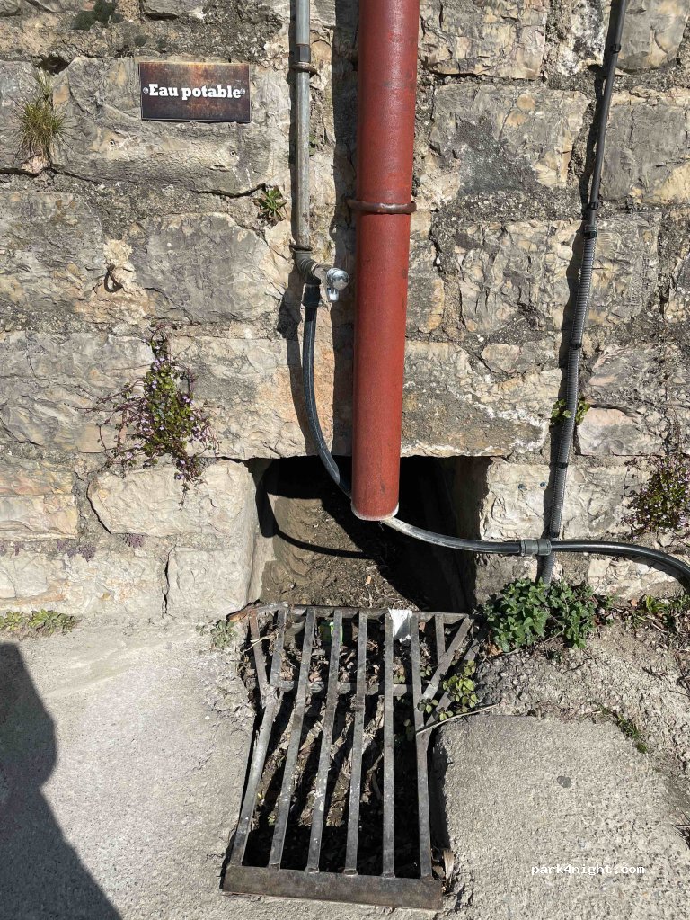 (48210) Sainte-Enimie - Rue du Front du Tarn — foto