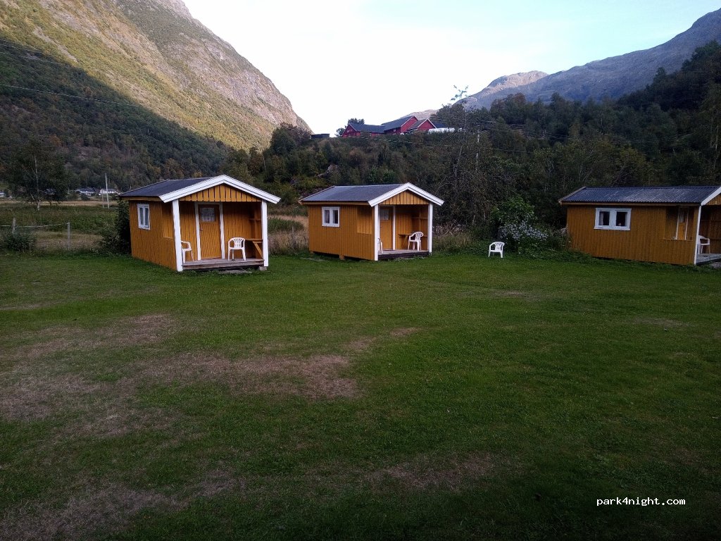 Steinklepp Hytter og Camping — foto