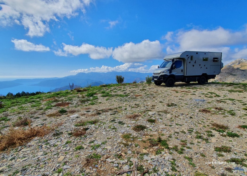 (81250) Cetinje - Unnamed Road — foto