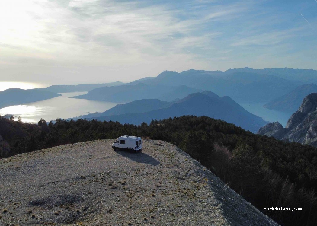 (81250) Cetinje - Unnamed Road — foto 2