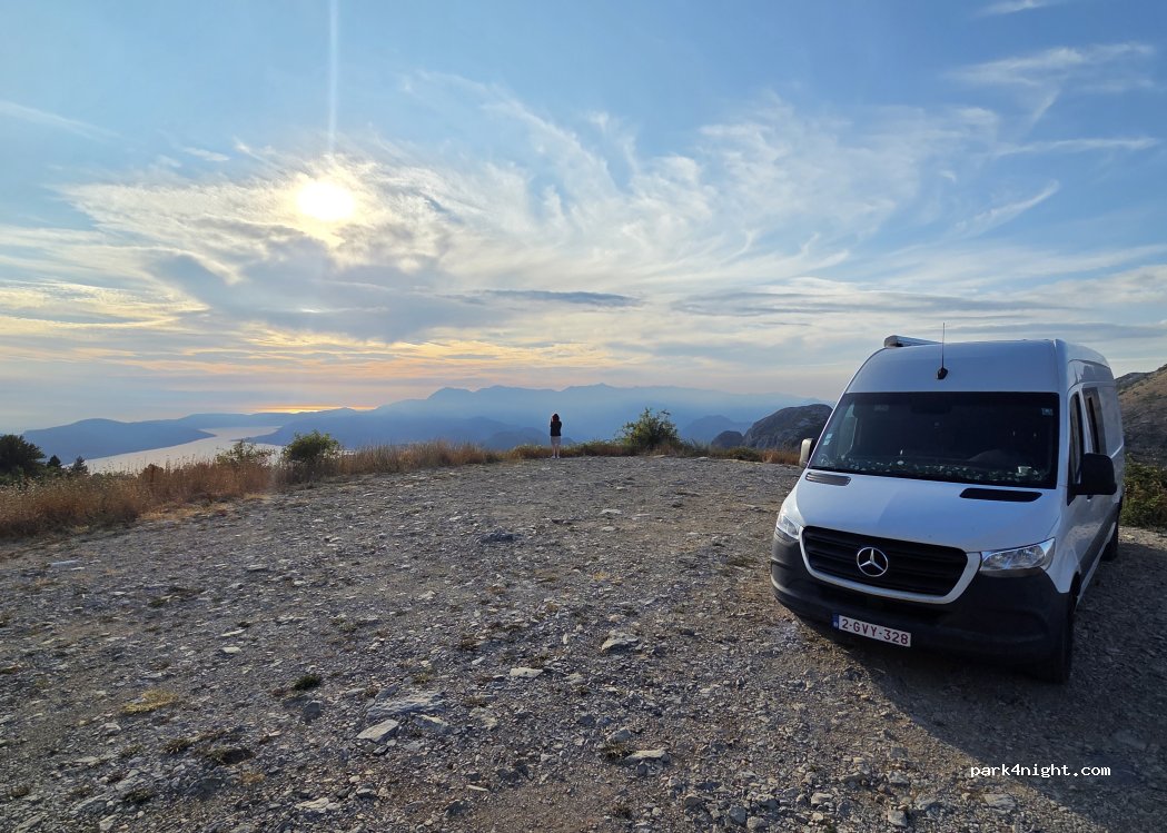 (81250) Cetinje - Unnamed Road — foto 4