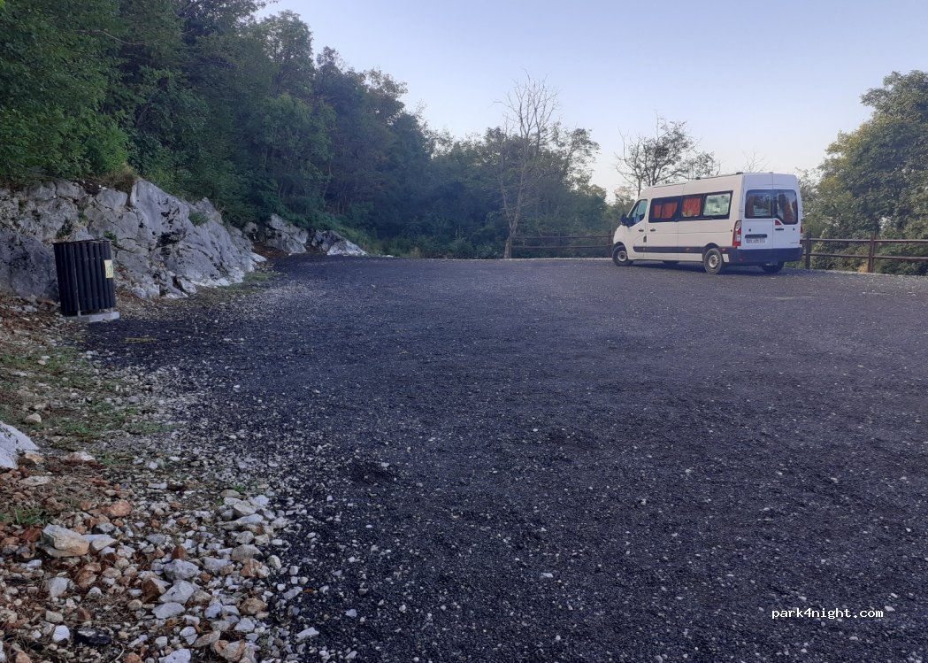 (5250)  - 2 Šmaver — foto 2