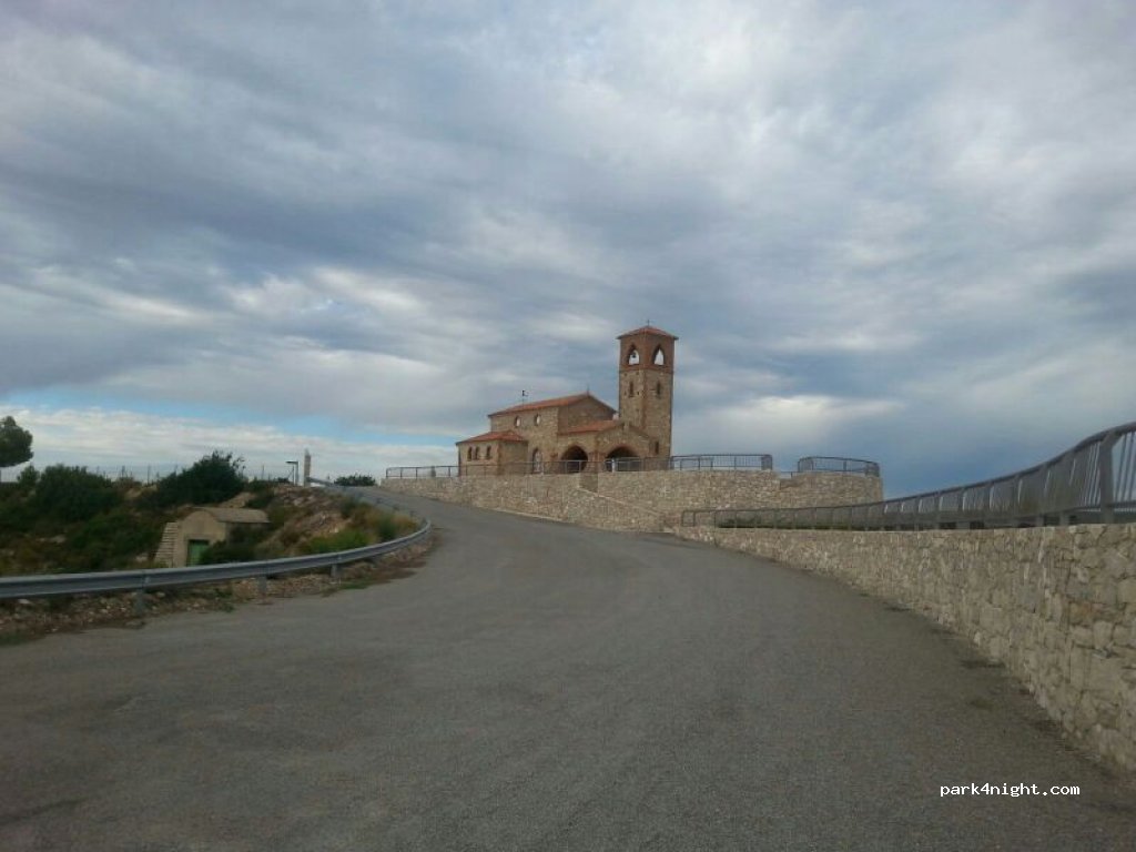 (50795) Fayón - Unnamed Road — foto